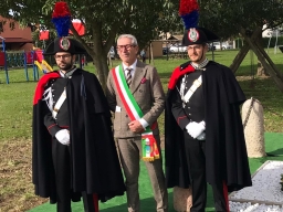 4 Novembre 2023, Angiari. Intitolazione del Parco comunale al S.Ten. CC Enrico Frassanito, Croce d’Onore